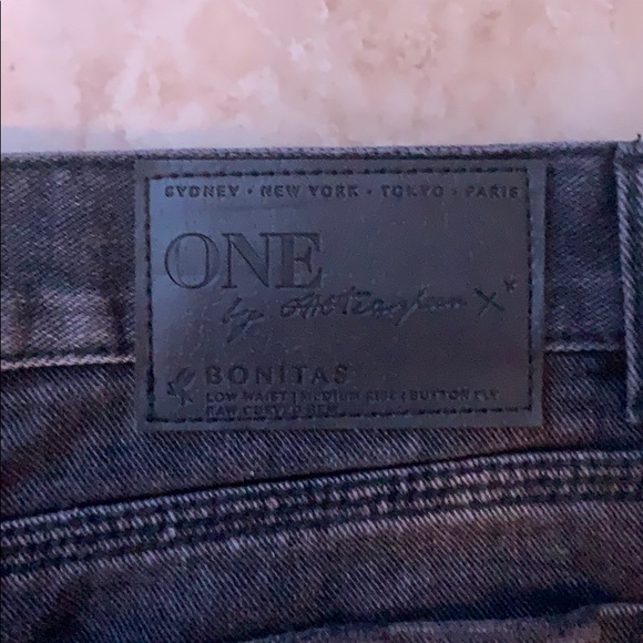 one teaspoon size 26 - Picture 3 of 3